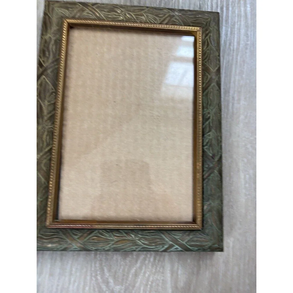 Vtg Ornate Green Bronze Patina Metal Leaf Vine Picture Frame 4x6 Tabletop Velvet